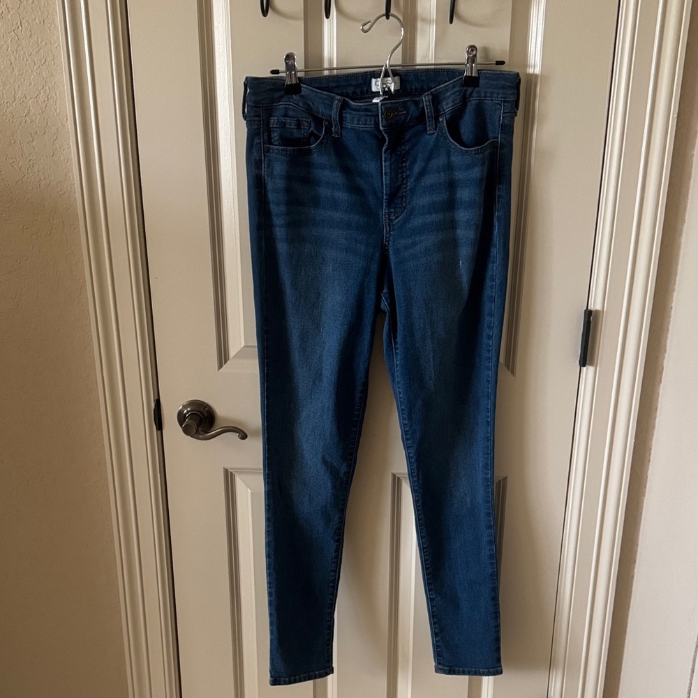 Jessica Simpson Women's Classic Blue Mid Rise Skinny Jeans Size 10 EUC